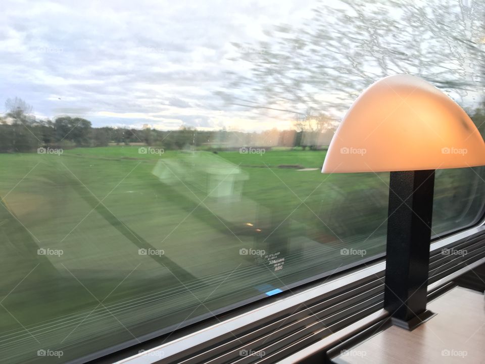 In the train : electric light inside and natural light out