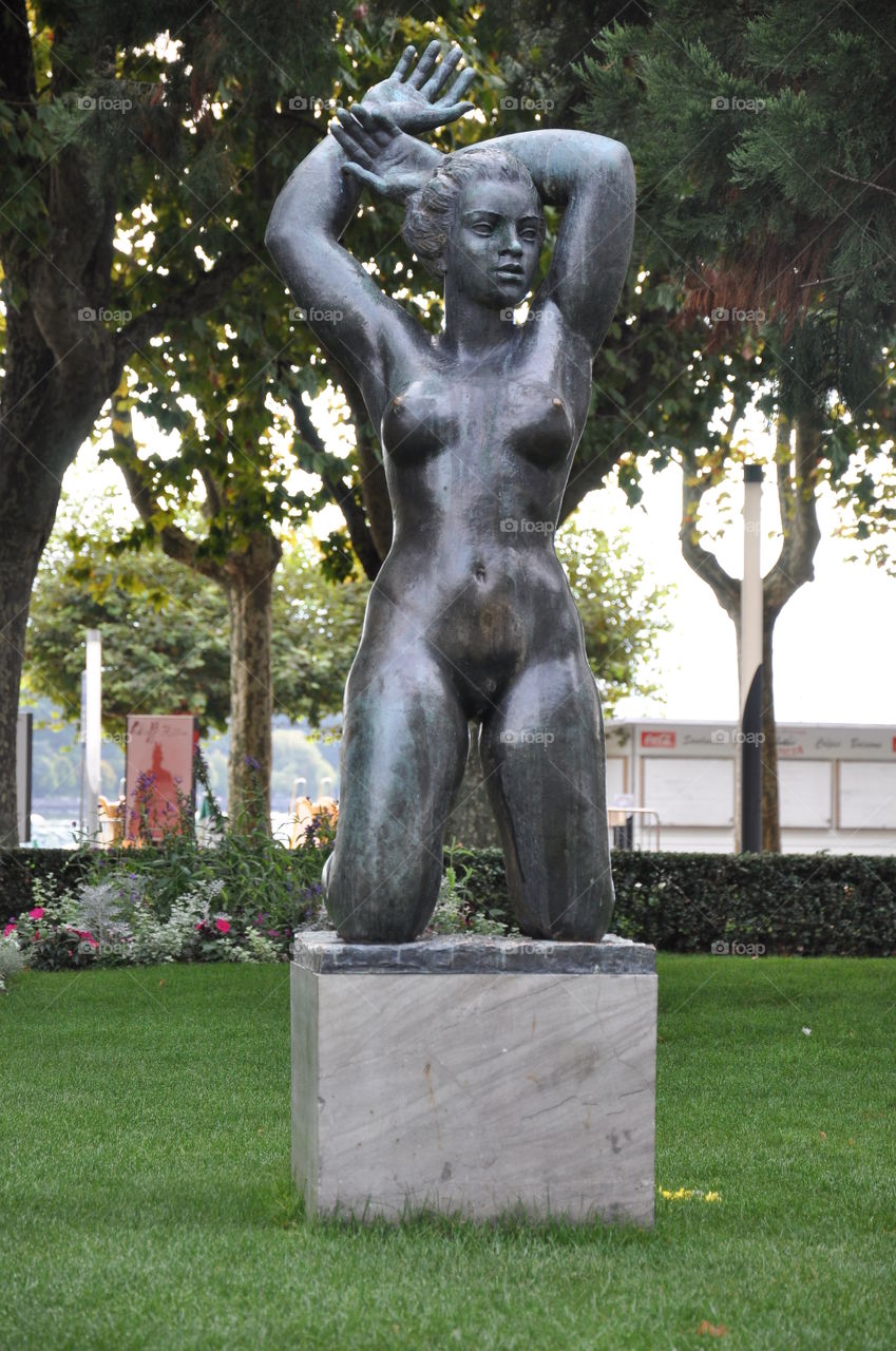 A naked female statue in Ouchy, Lausanne, Switzerland
