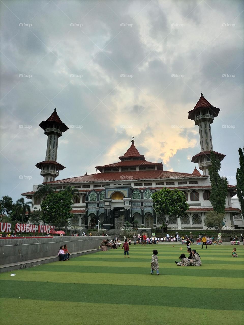 image of the grand mosque of the city of Cianjur