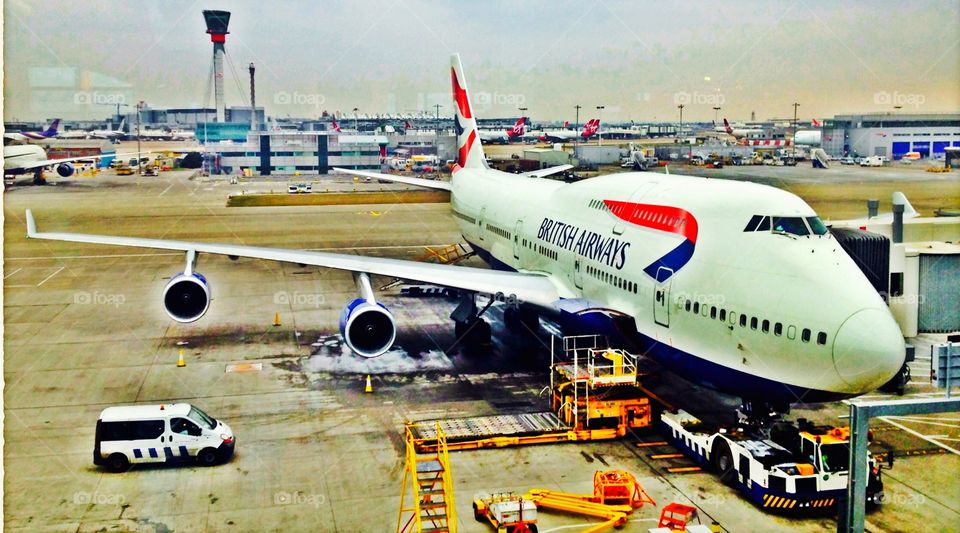 Ready to Fly. British Airways 747 getting ready for departure at LHR