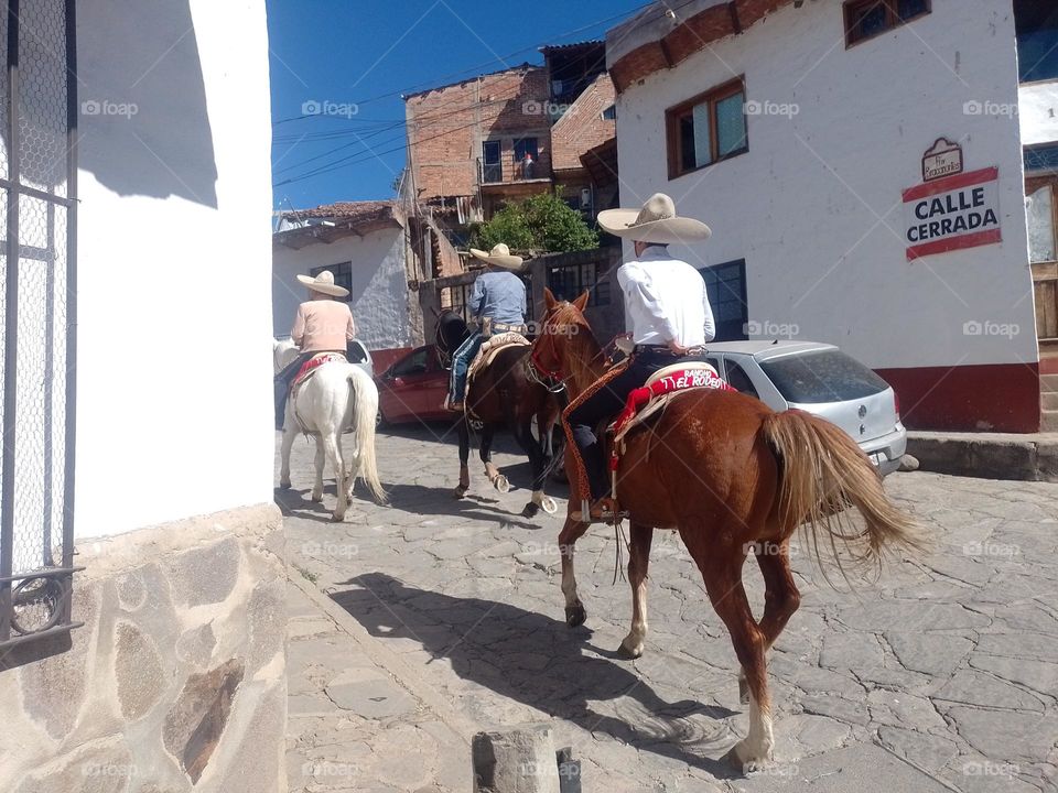cabalgando