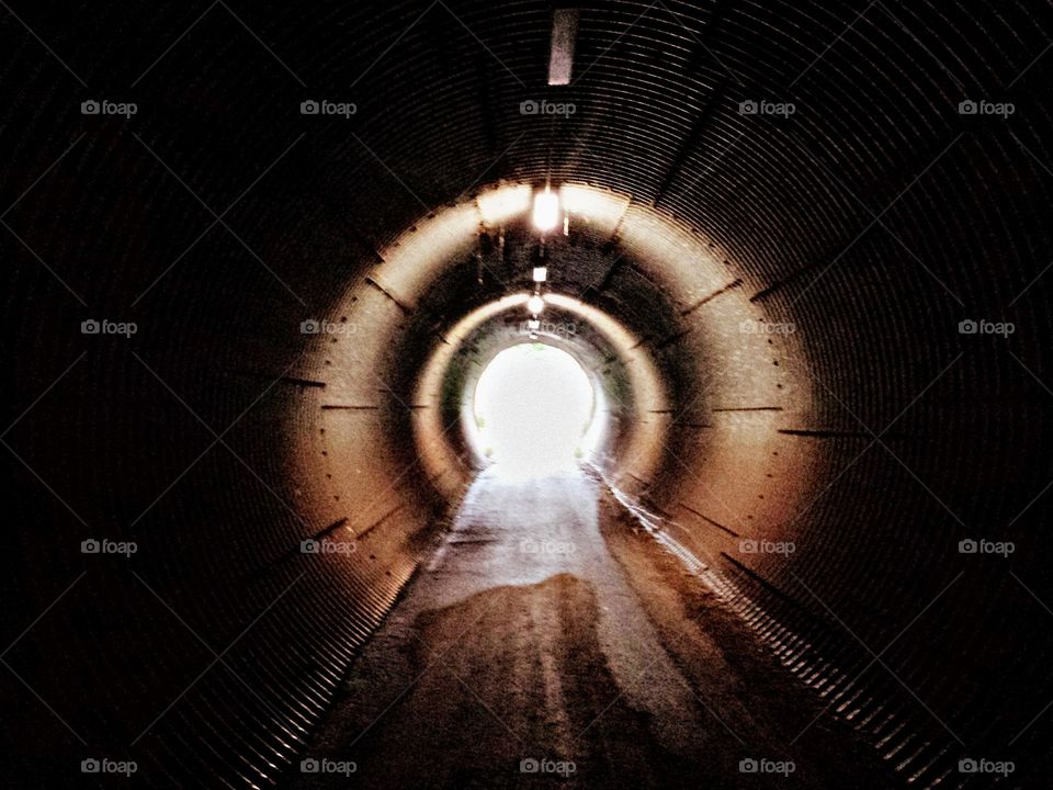 Tunnel 
Tunnel