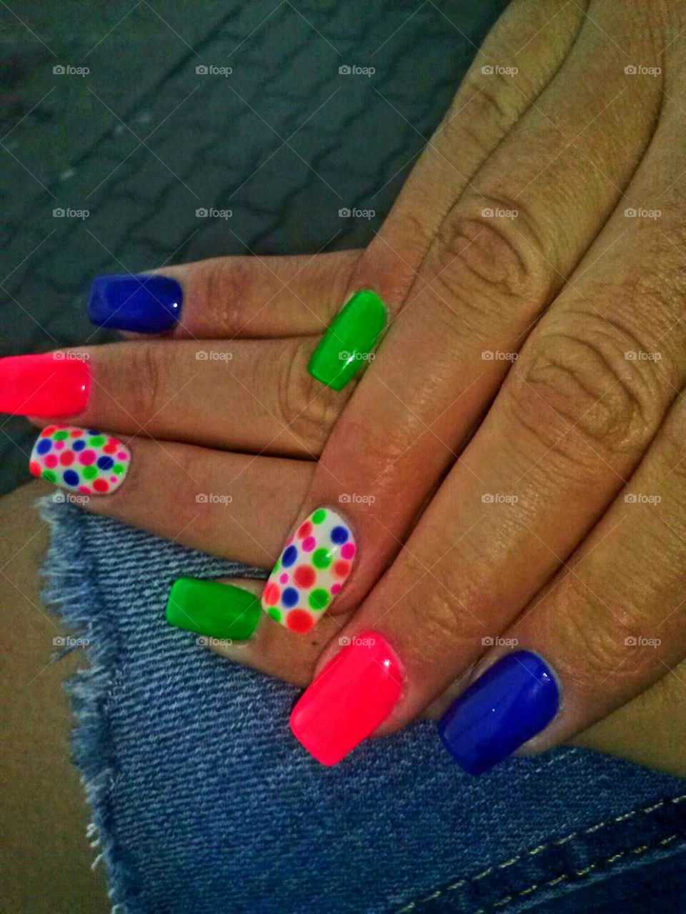 colored nails