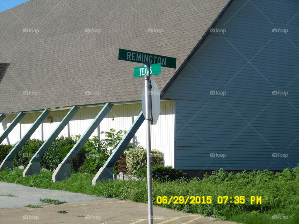 Remington Texas St.. This is another funny street sign that I saw while out walking 🚶 🏃 🔥 💨 in Graham Texas