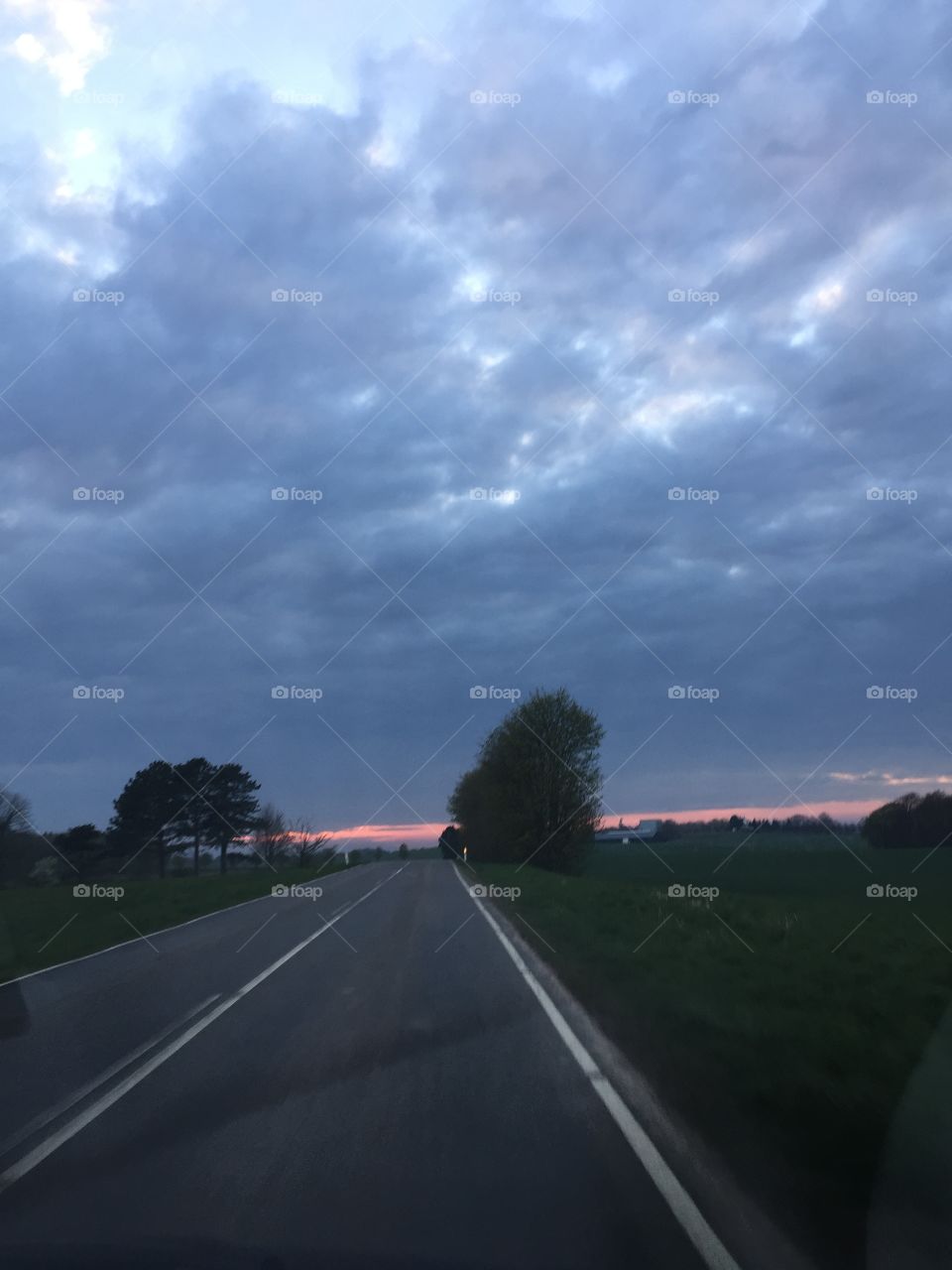 På vej hjem, smuk aften himmel og lys