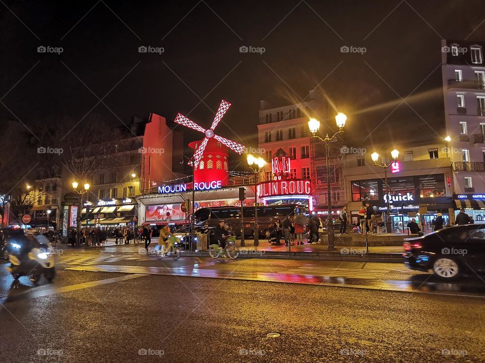 Moulin rouge la nuit