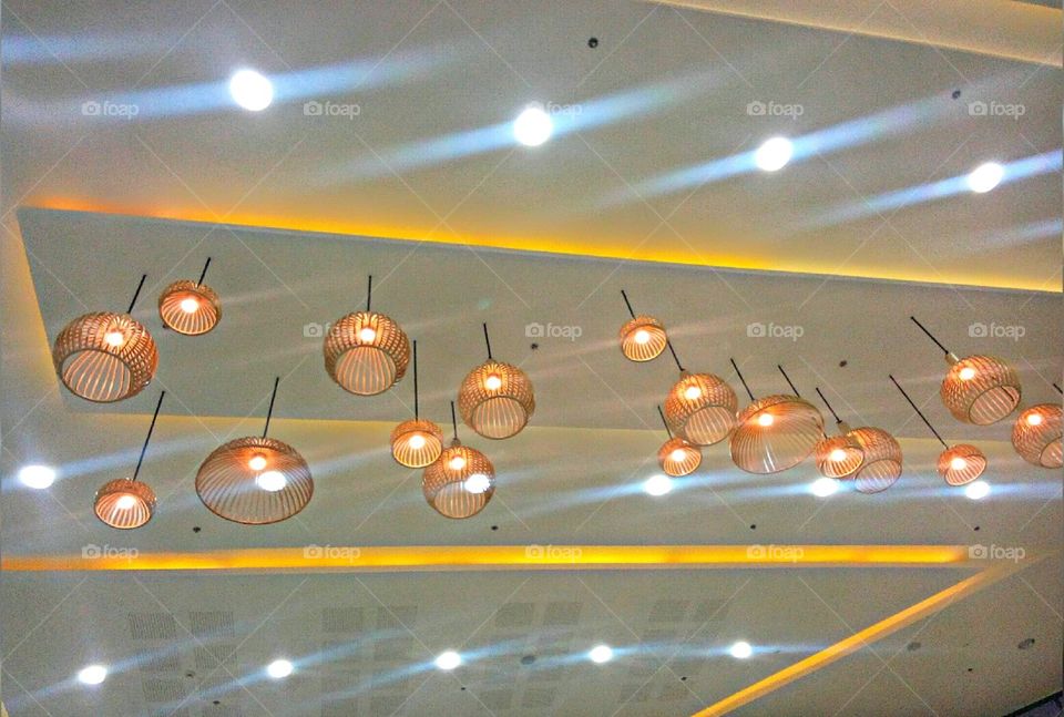 i can see the lights😍