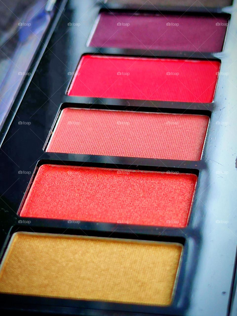 Decorative cosmetics. Eye shadow. Explosion of color