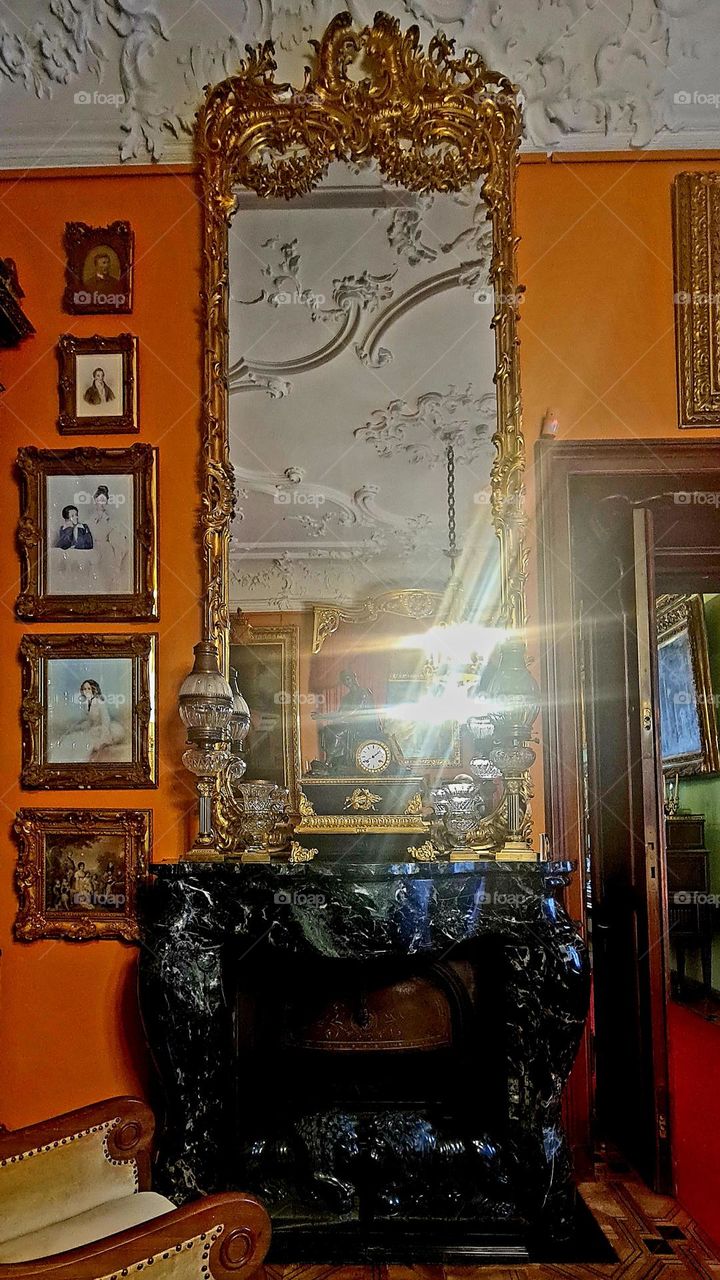 Mirror for the Tsarina