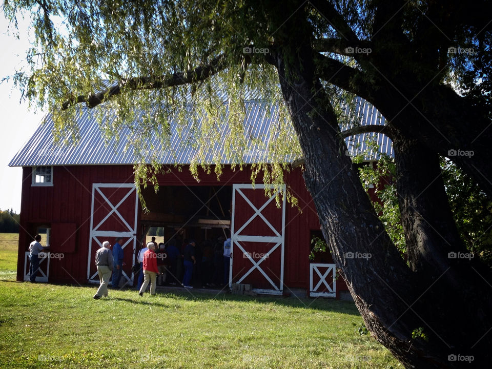 people red autumn barn by miowan