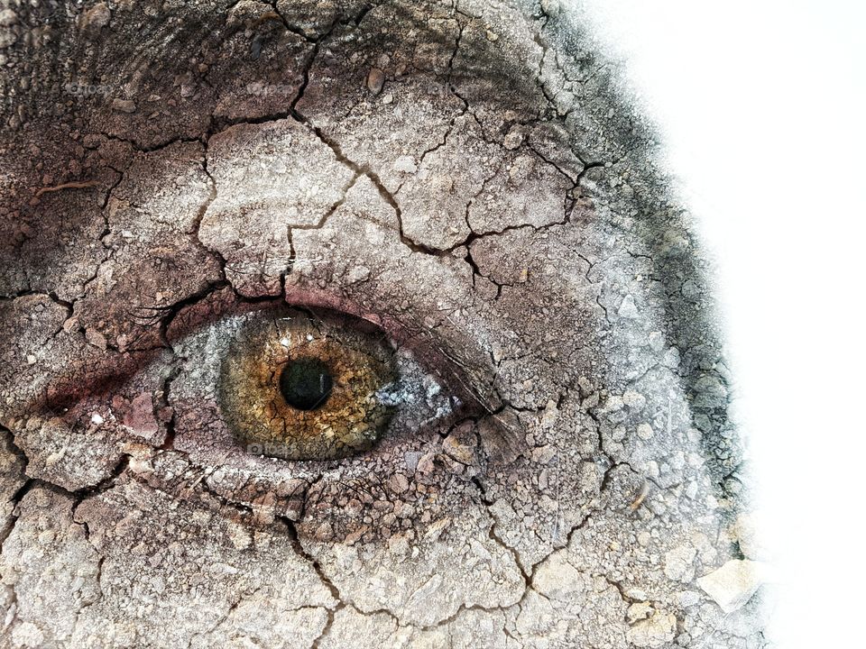 double exposure, close up of eyes cracked