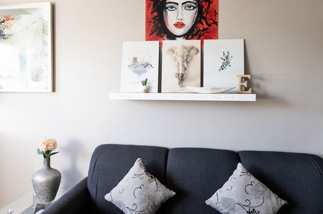 Displate living room