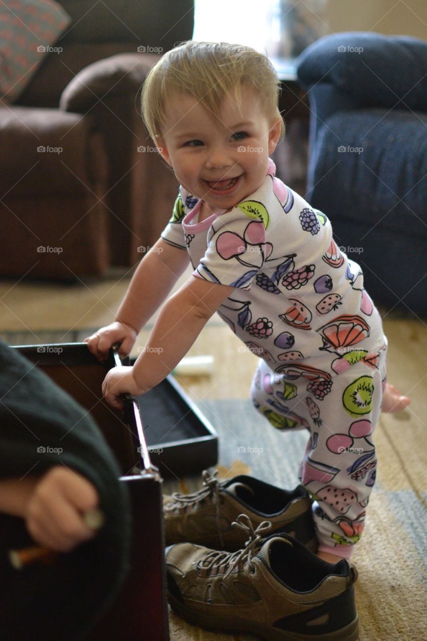 Little girl, big shoes 