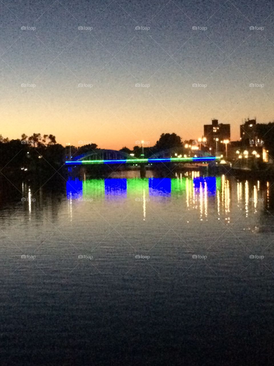 Sunset on Belleville bridge 