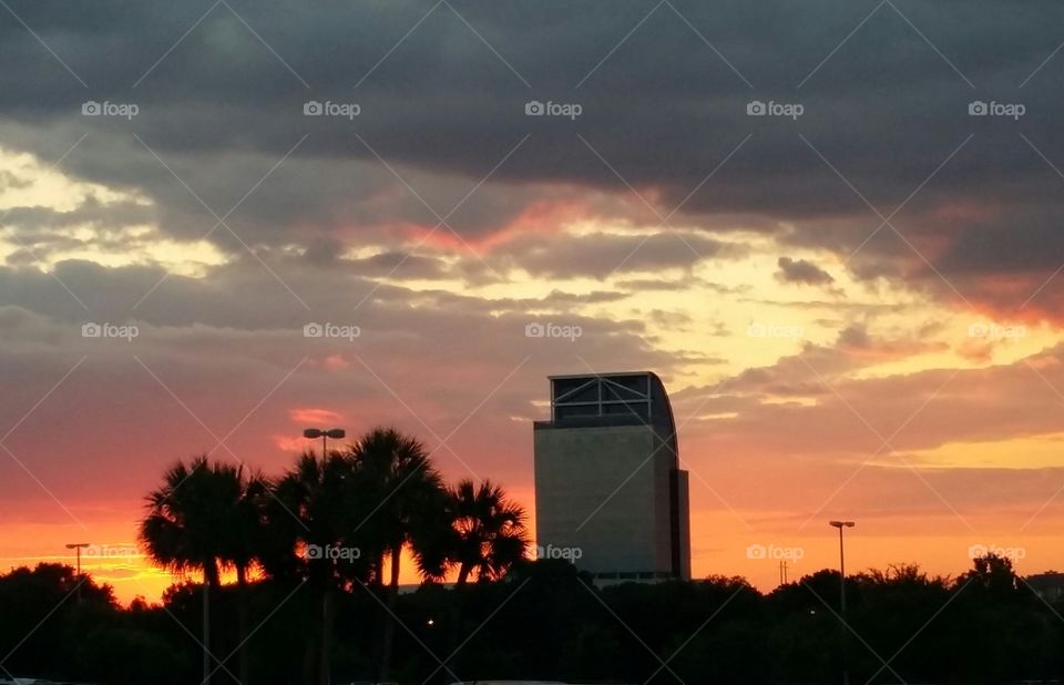 Sunset with Building. Took at Altamonte Mall