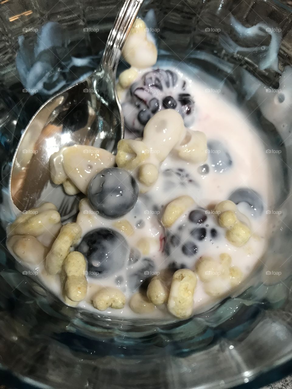 Food yogurt cereal fruit delicious 