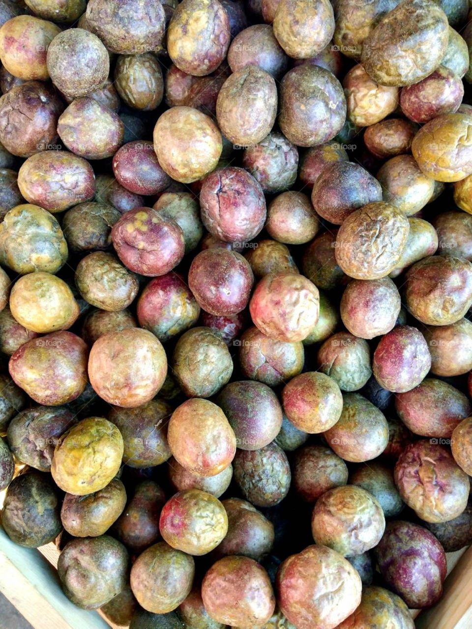 Passion fruit for sale in market.