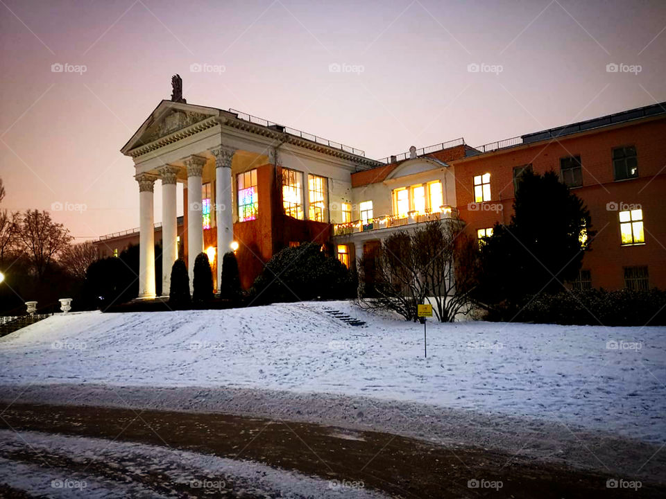 The main building of the botanical garden
