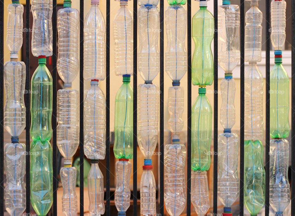 Plastic bottles door structure