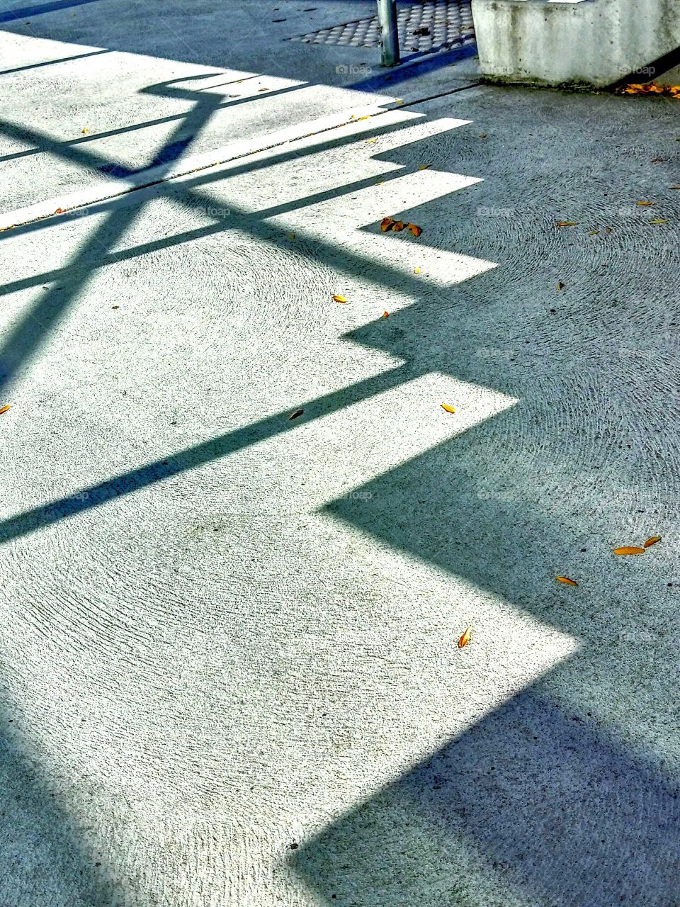 zig zag shadow pattern