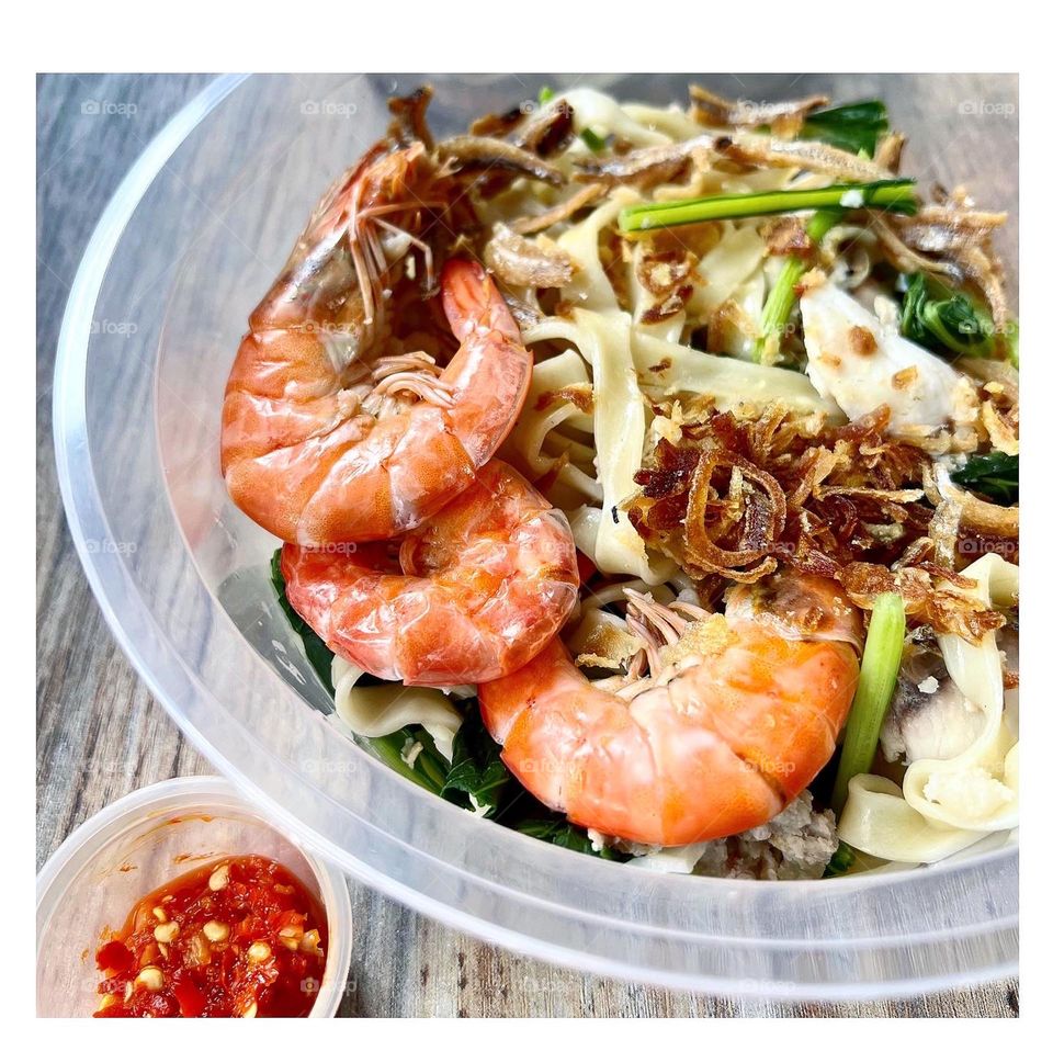 Seafood fish ban mian local hawker food 