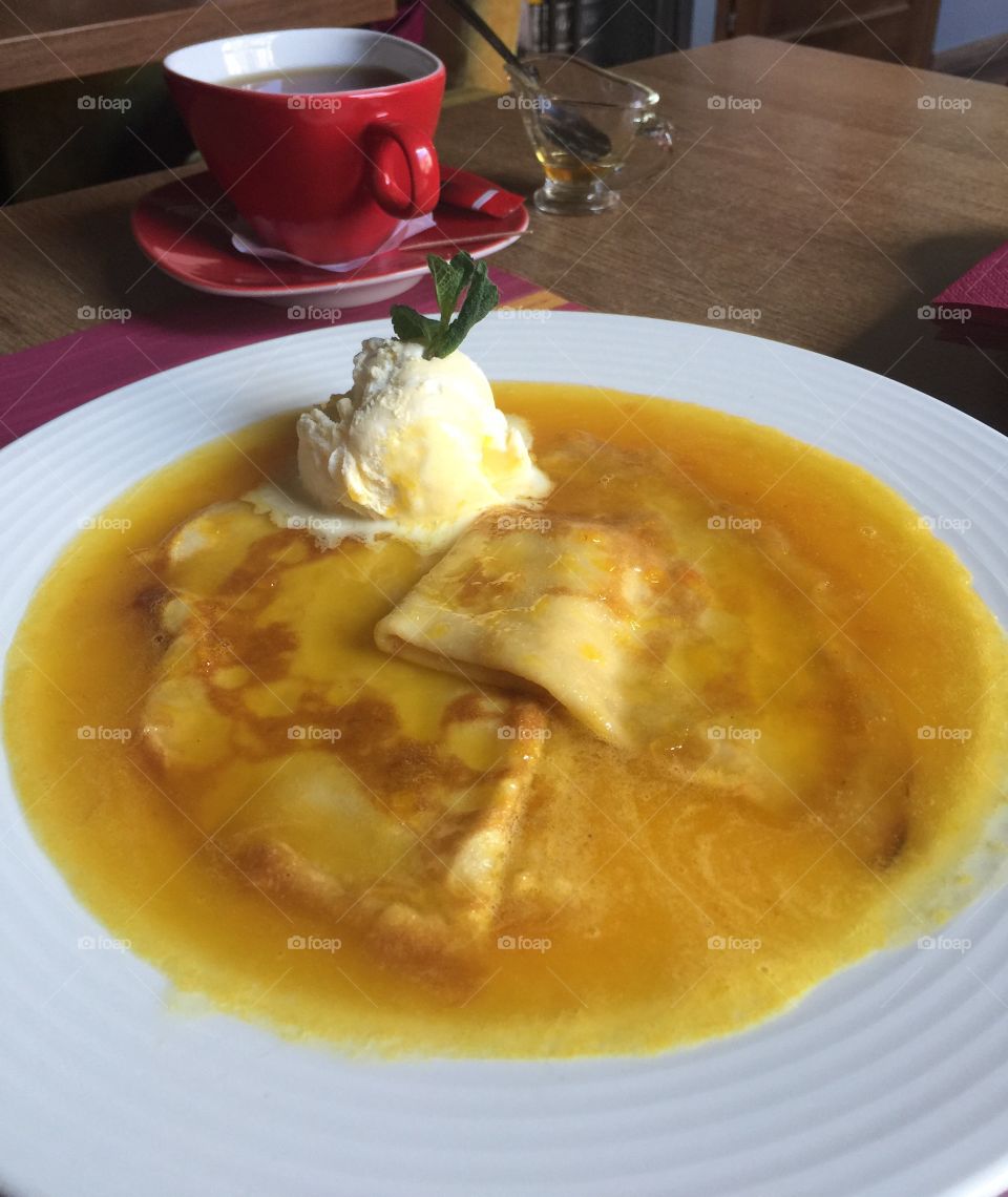 Crepes Suzette 
