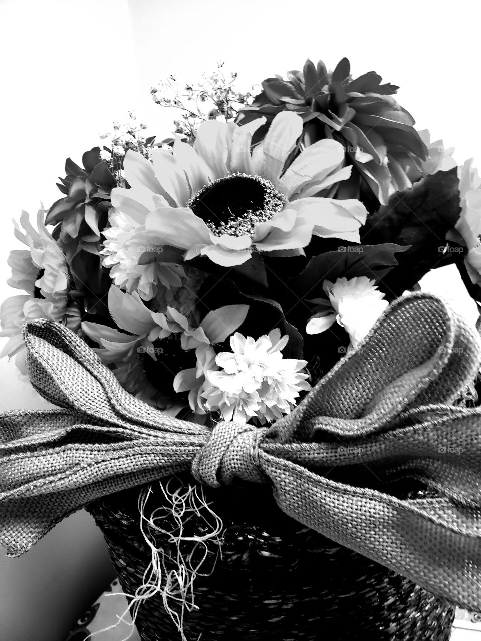 flowers black and white