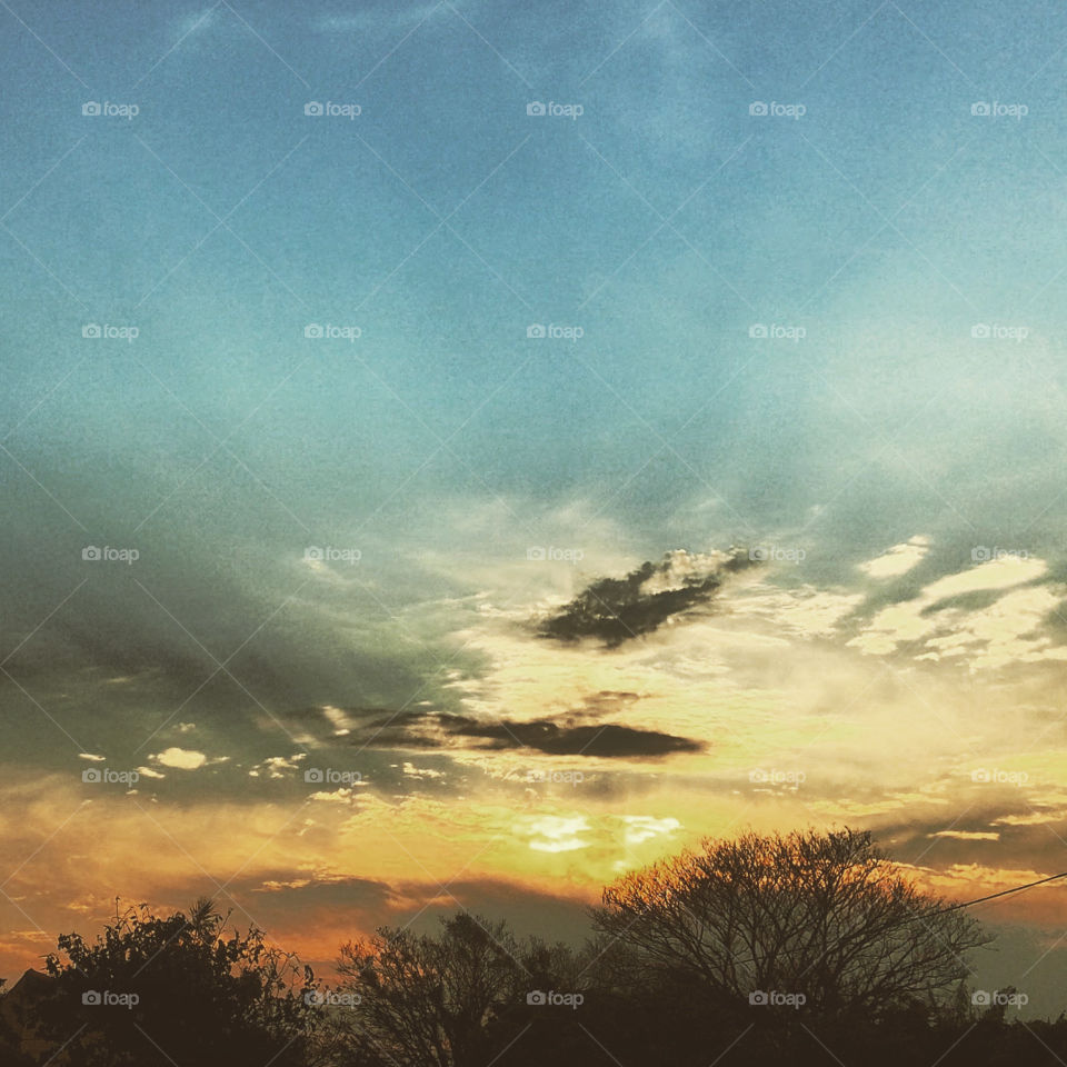 🌄🇺🇸 An extremely beautiful dawn in Jundiaí, interior of Brazil. Cheer the nature! / 🇧🇷 Um amanhecer extremamente bonito em Jundiaí, interior do Brasil. Viva a natureza!