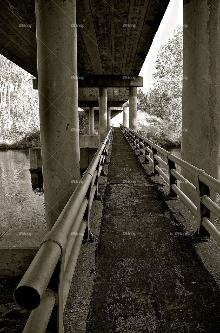 Bridge under bridge 