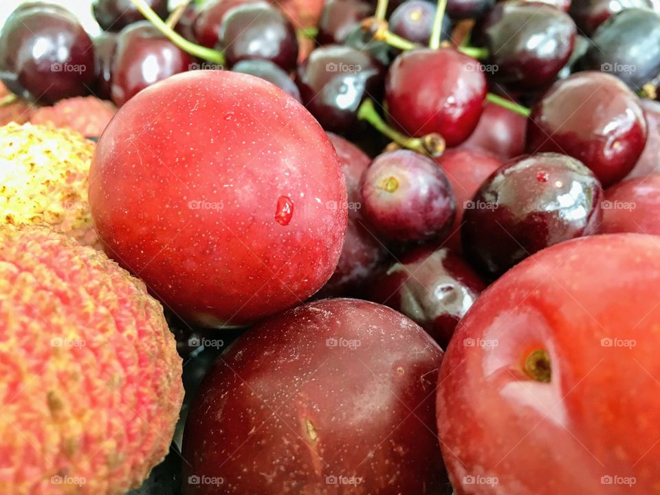 Red fruits