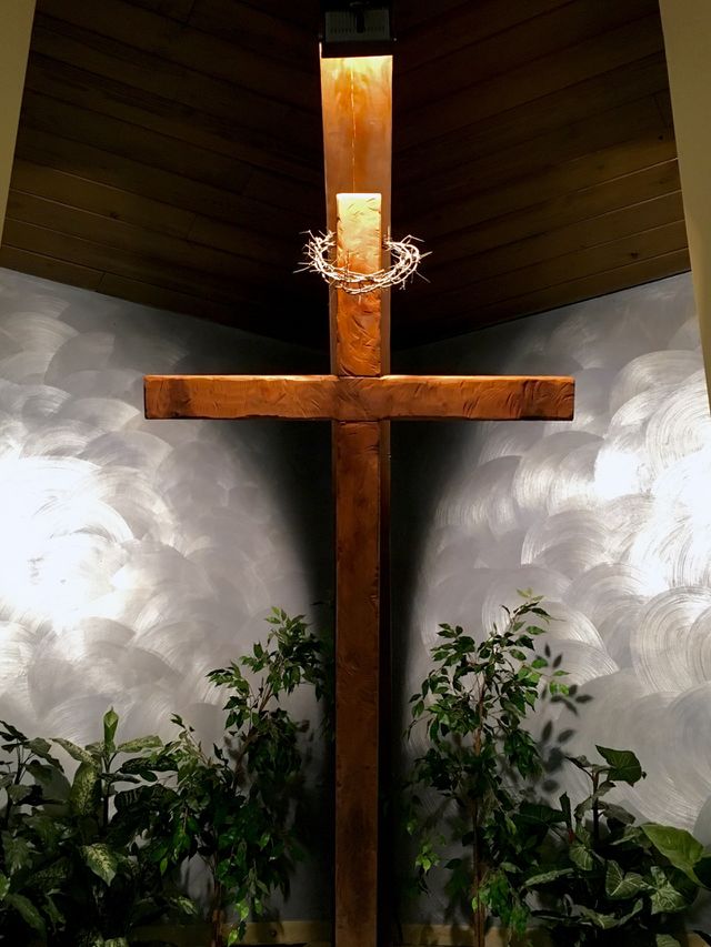 Giant cross