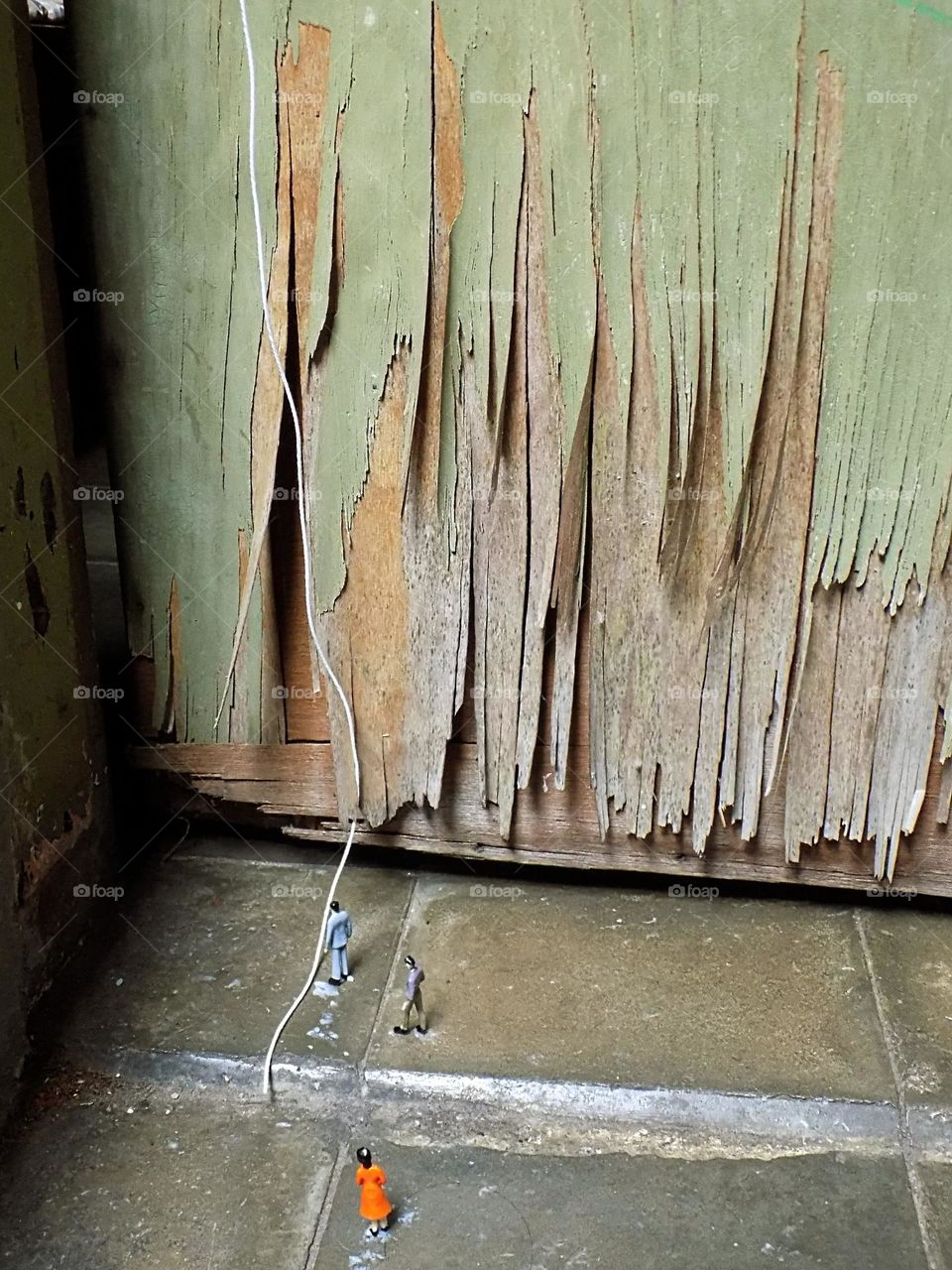 The world of Liliput, on a mission to bring yourself from the giant house