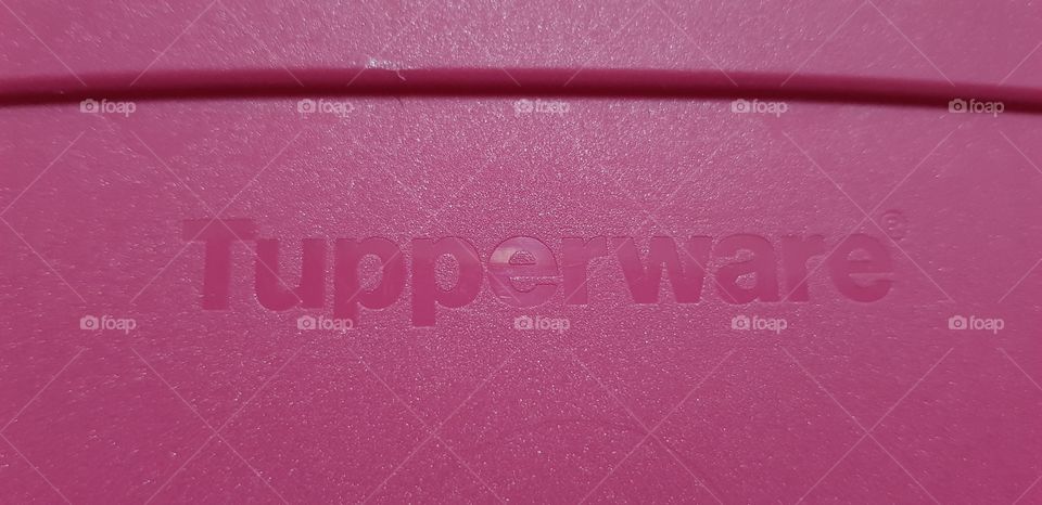 Tupperware label