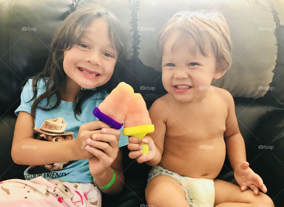 Enjoying the last week of June with homemade Popsicles
