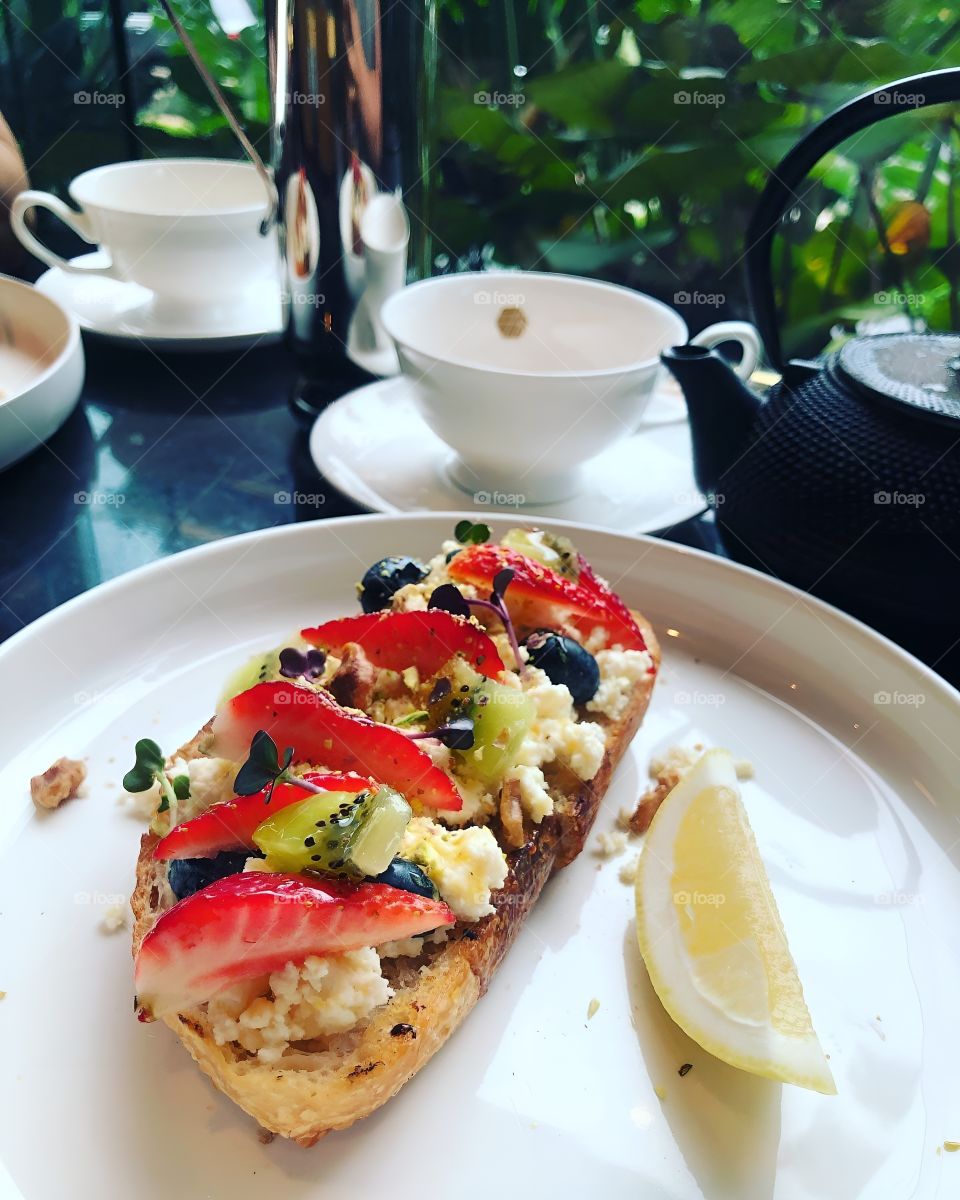 fruit bread with lemon