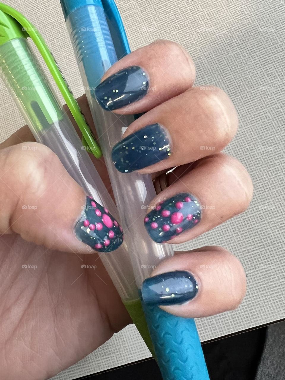 Blue and pink color change nail polish manicure 