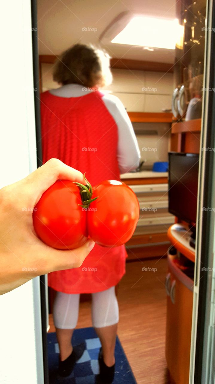 Tomato fun. Fun with camping