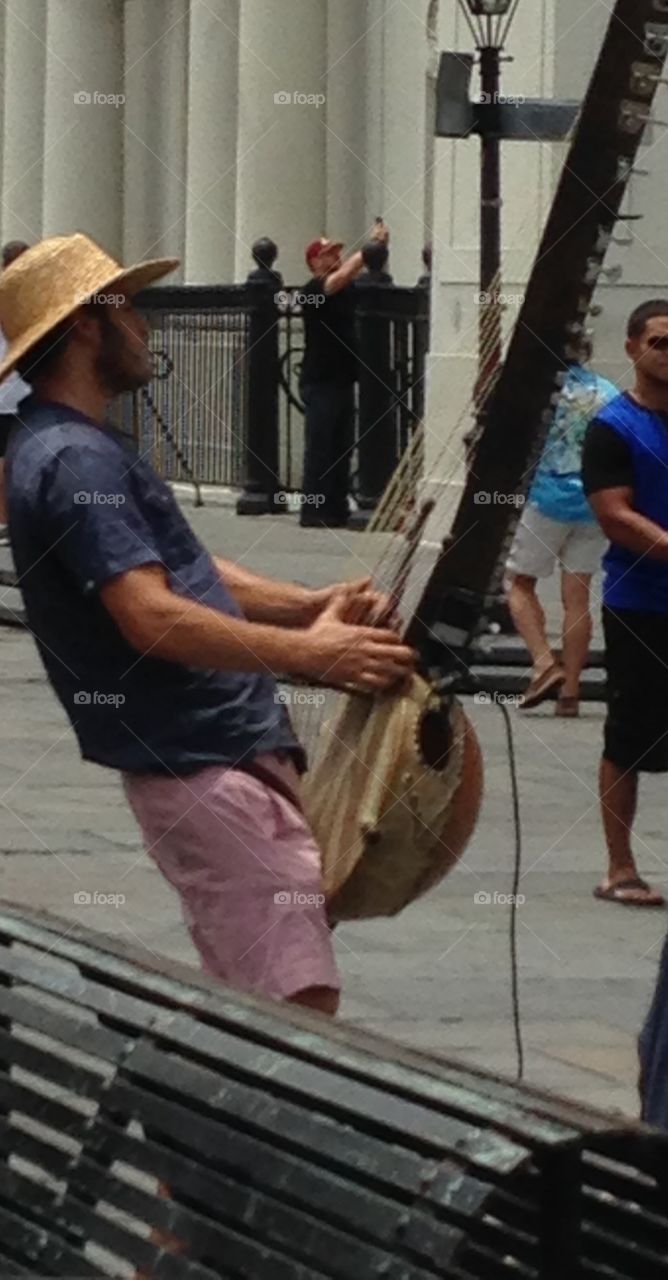 Street musician 