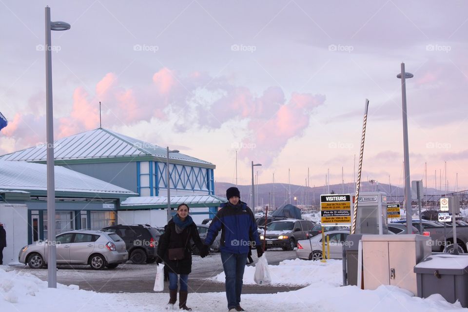 Hand in Hand in Canada