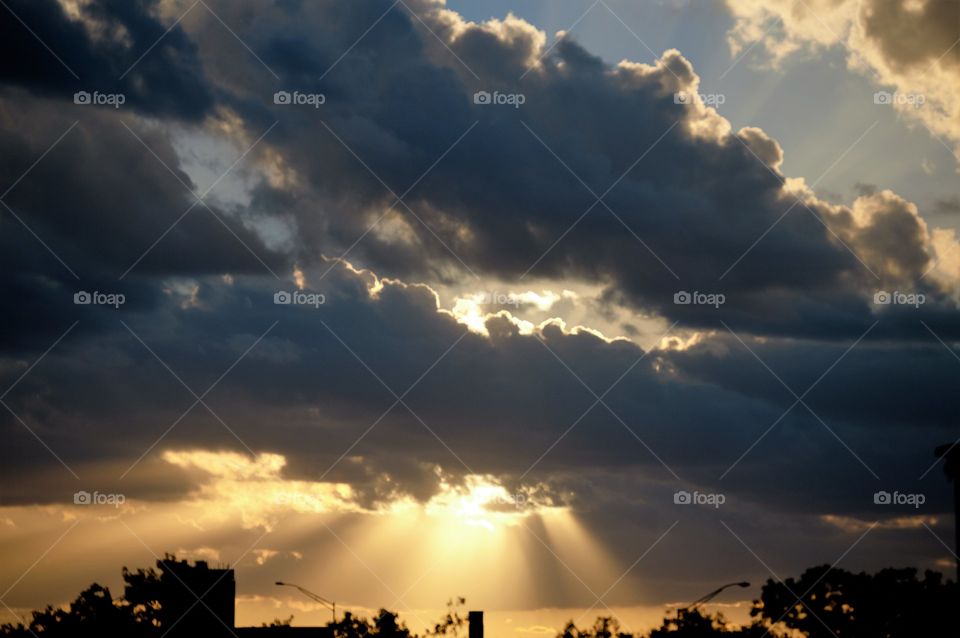 Crepuscular rays and clouds 