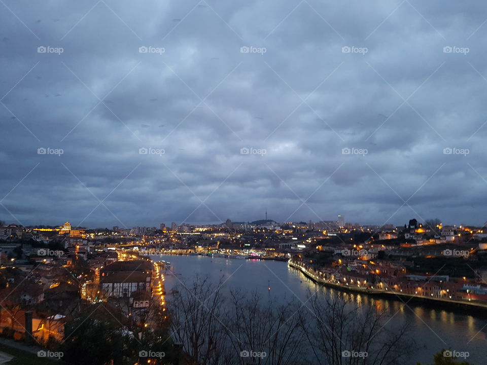 The Douro river at dusk