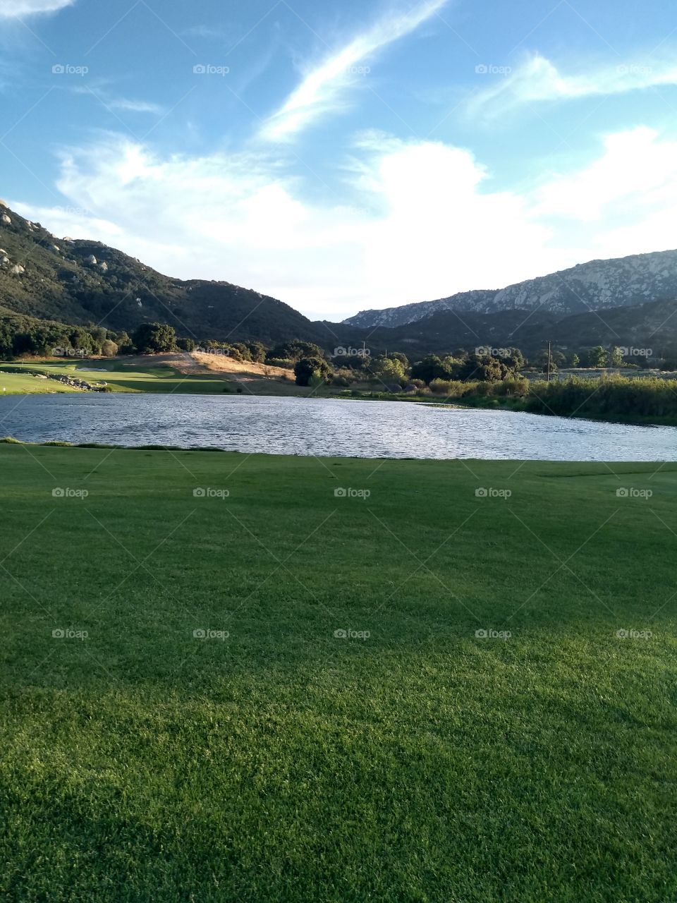 Temecula Golf Course of looking the pawn and the hills in the valley.😀
