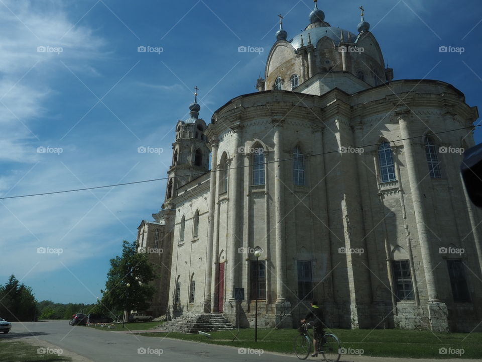 The Church of the Life-Giving Trinity is a white-stone Orthodox church in the village of Gus-Zhelezniy, Ryazan region, built in a pseudo-gothic style with a rare for Russia style with elements of baroque and classicism. Гусь-Железный.