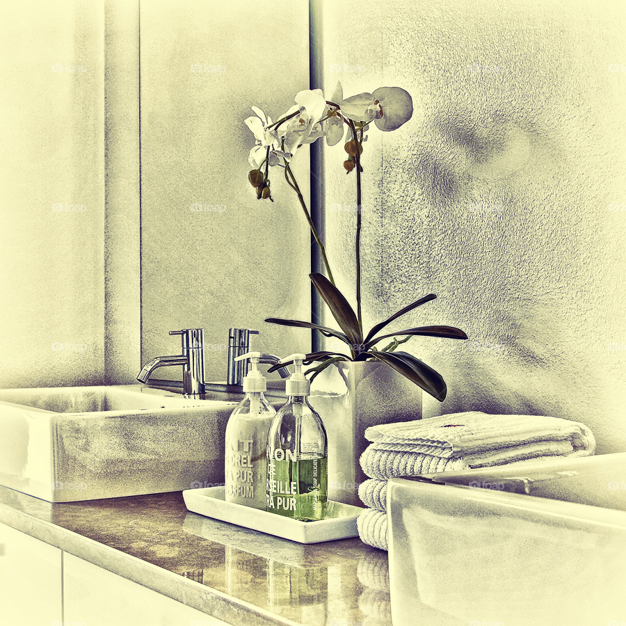 frillesas vintage design orchid by hanswessberg