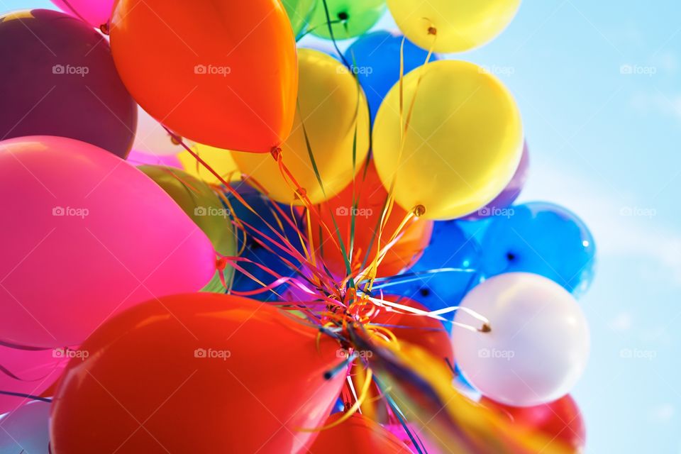 Balloons from below 