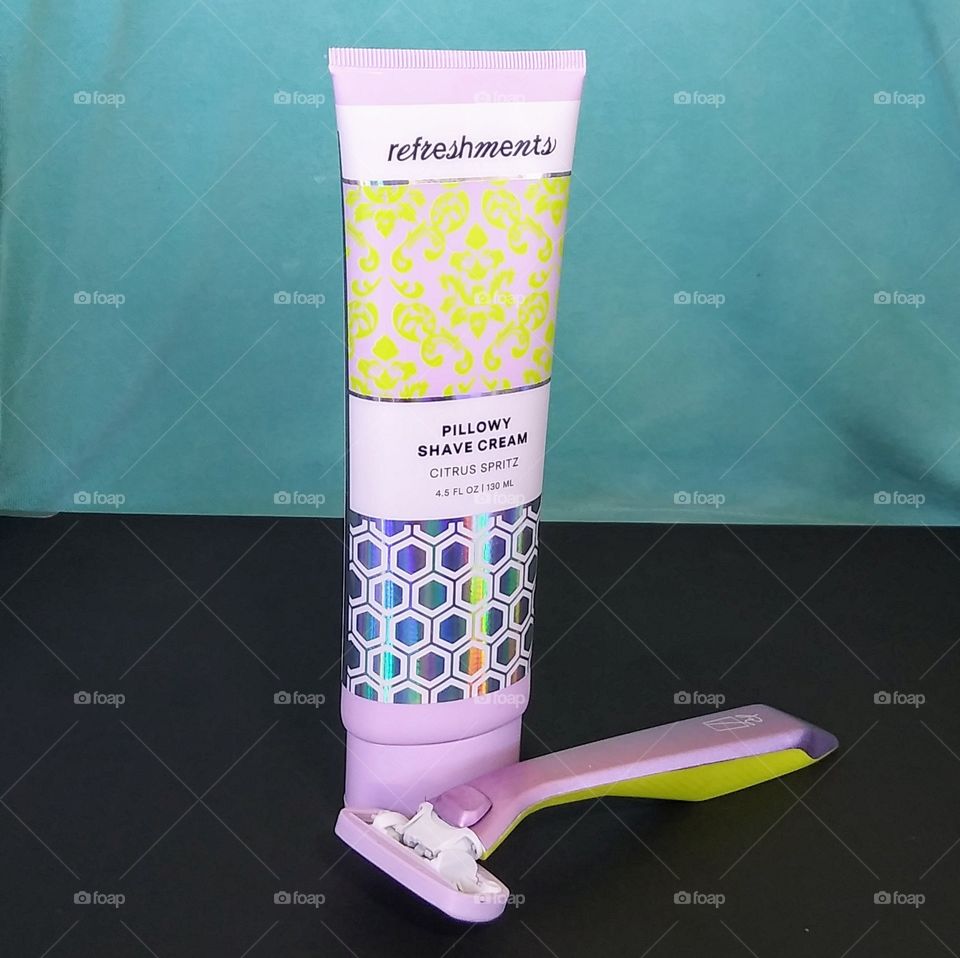 Ipsy's refreshment shave set
