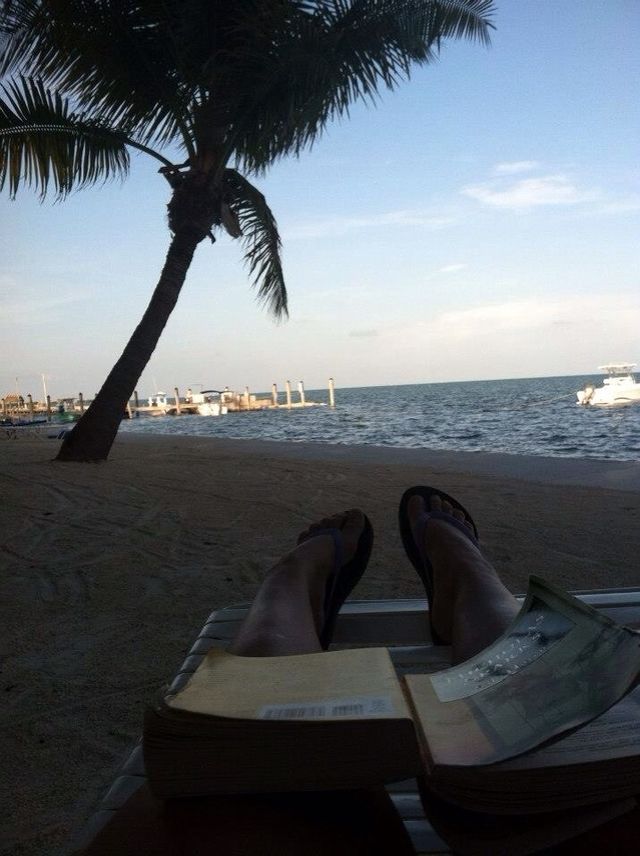 Loungin' in Paradise 