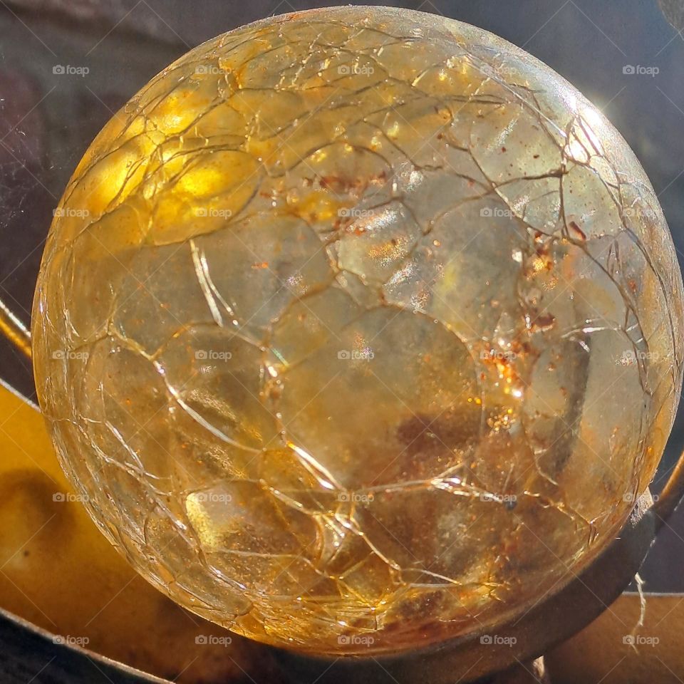 crackle surface sphere