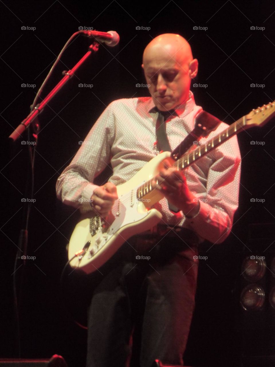 Actuación del grupo de rock Ilegales, en León