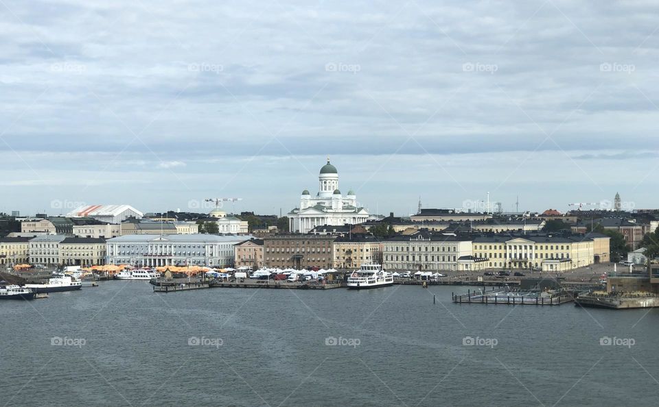 Helsinki Harbor skyline, Kauppatori 